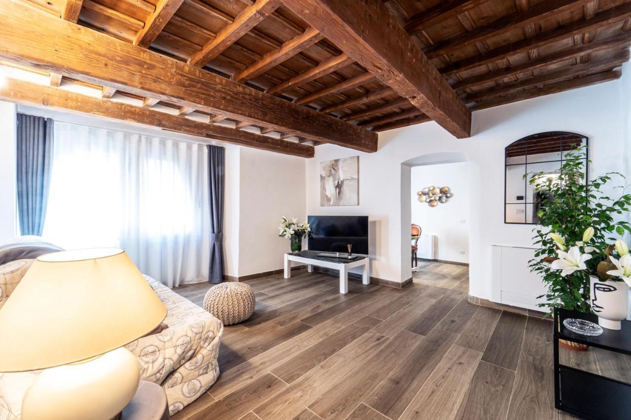 Palazzovilla Historic Building Luxury Suite Firenze Bagian luar foto