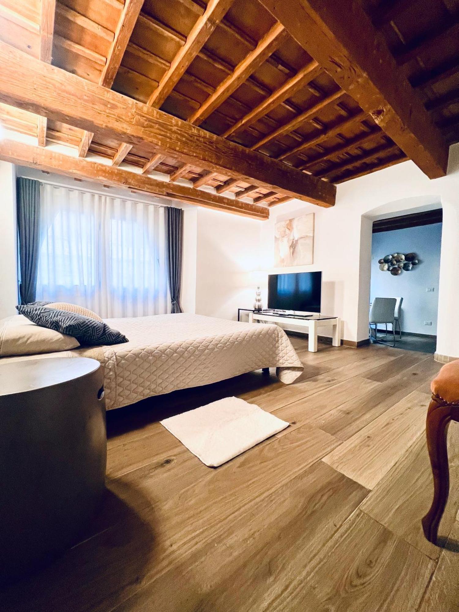 Palazzovilla Historic Building Luxury Suite Firenze Bagian luar foto